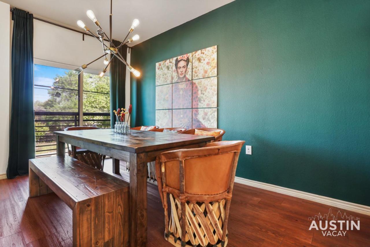 Stylish 4Br With Smart Tv And Free Garage Parking Lejlighed Austin Eksteriør billede