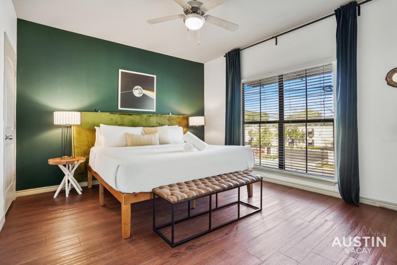 Stylish 4Br With Smart Tv And Free Garage Parking Lejlighed Austin Eksteriør billede