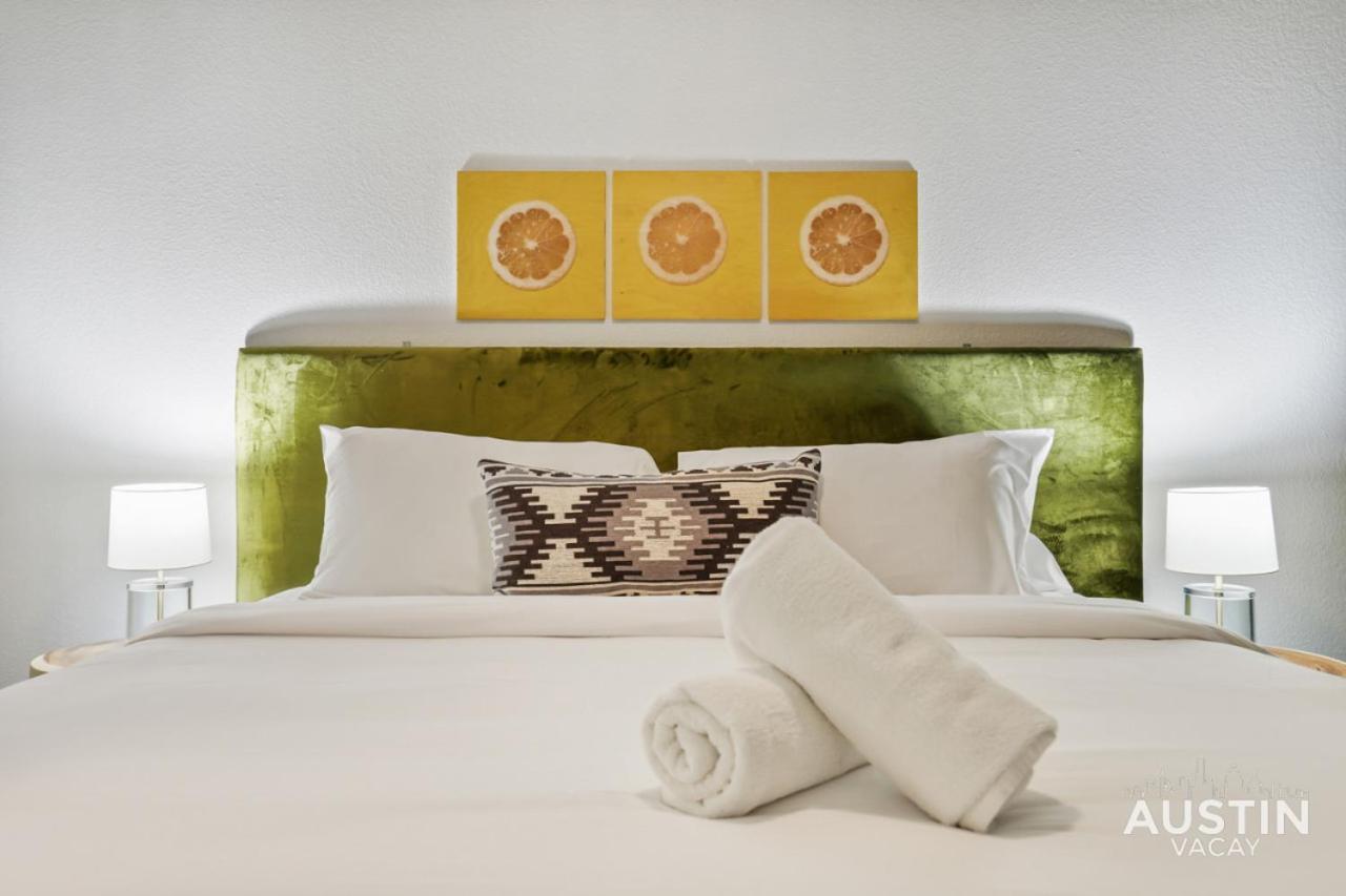 Stylish 4Br With Smart Tv And Free Garage Parking Lejlighed Austin Eksteriør billede